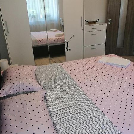 Amigohd² Apartment Hunedoara Bagian luar foto