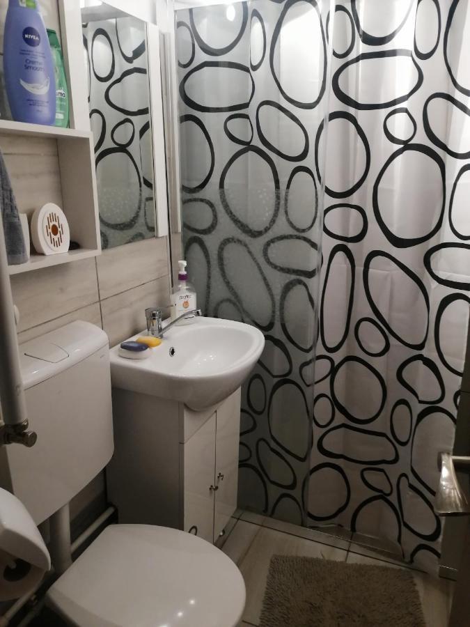 Amigohd² Apartment Hunedoara Bagian luar foto
